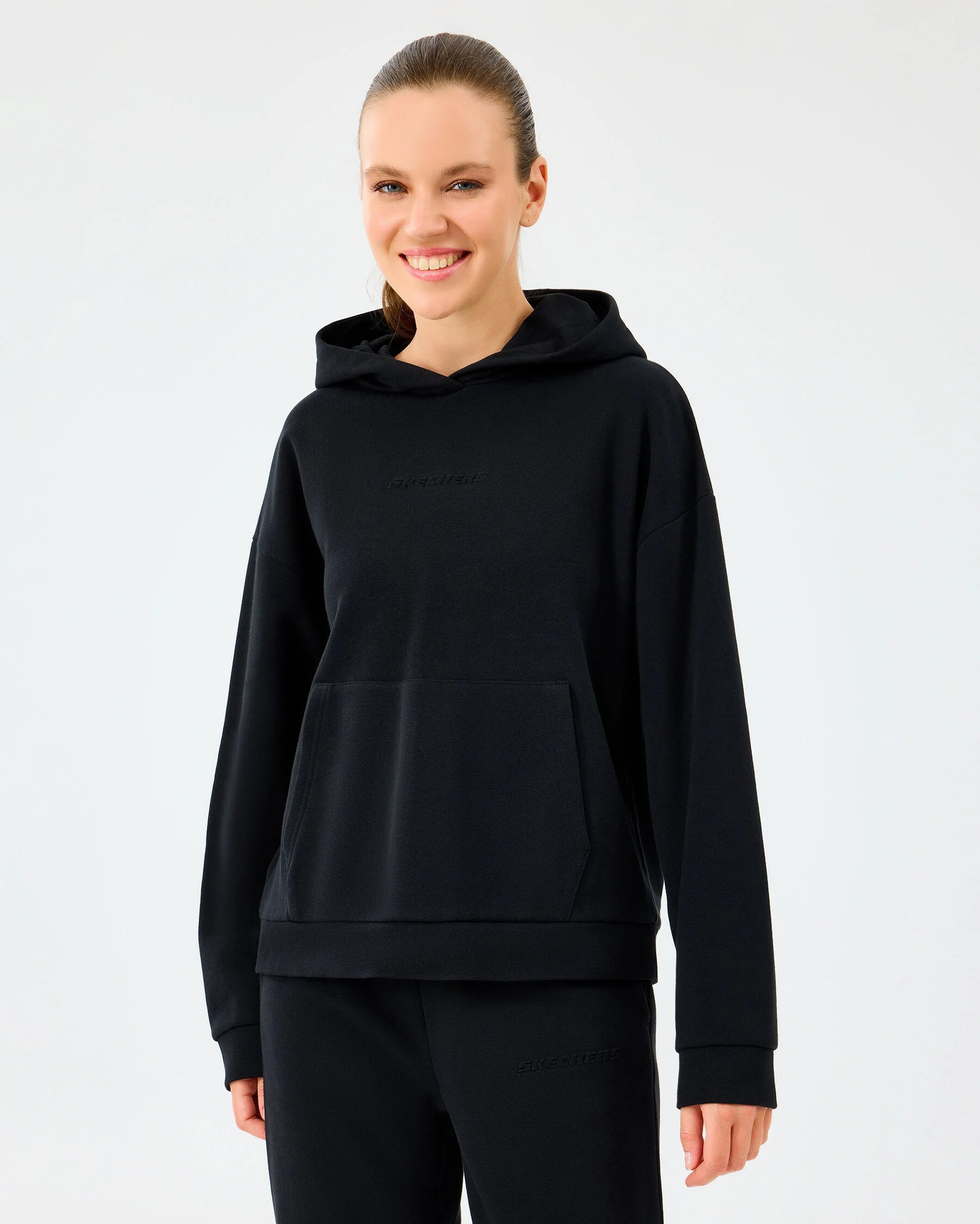 Skechers W Essential Hoodie S2610013-3817 Kadın Siyah Kapüşonlu Pamuklu Sweatshirt