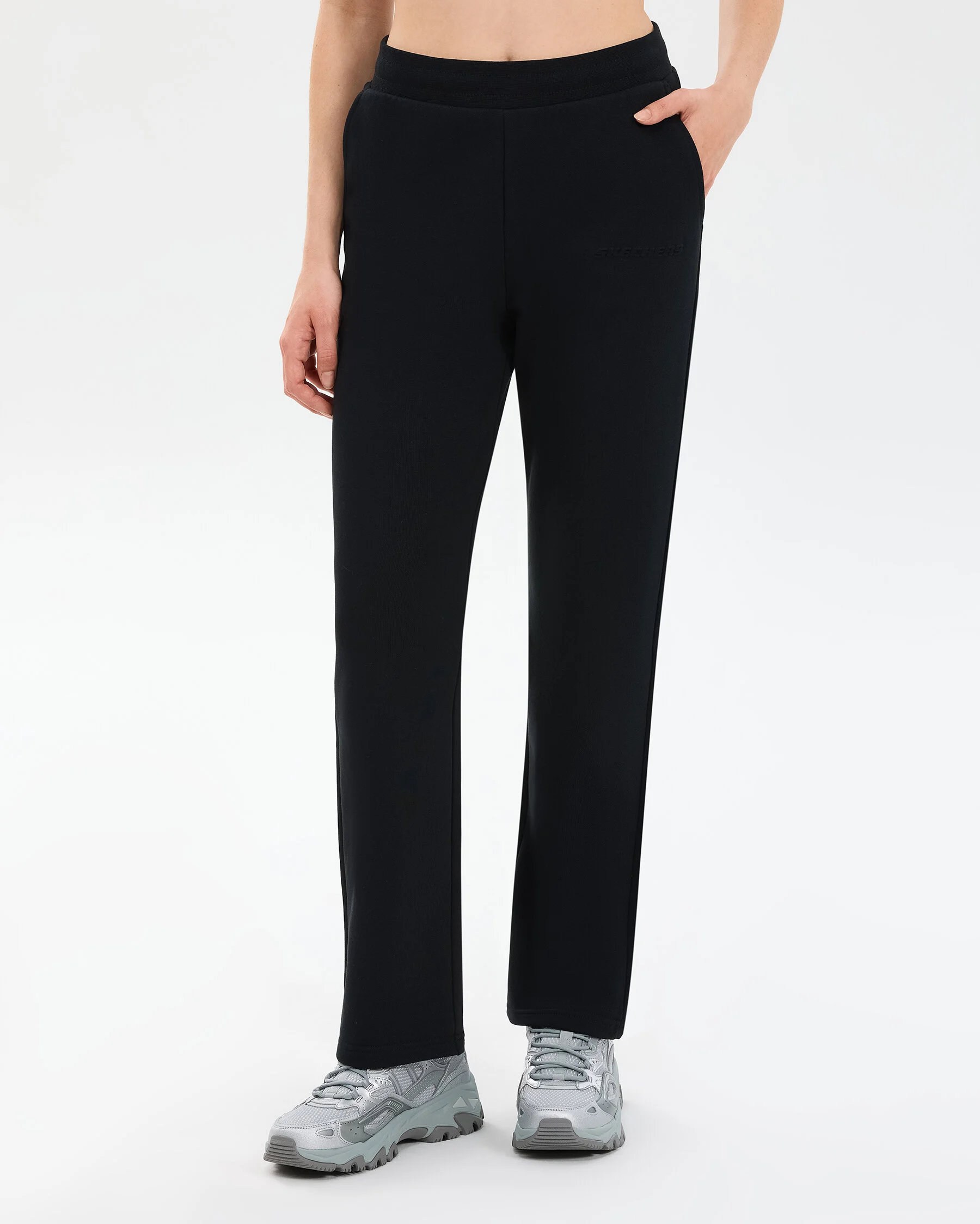 Skechers W Essential Regular Sweatpant S2610003-3817 Kadın Siyah Eşofman Altı