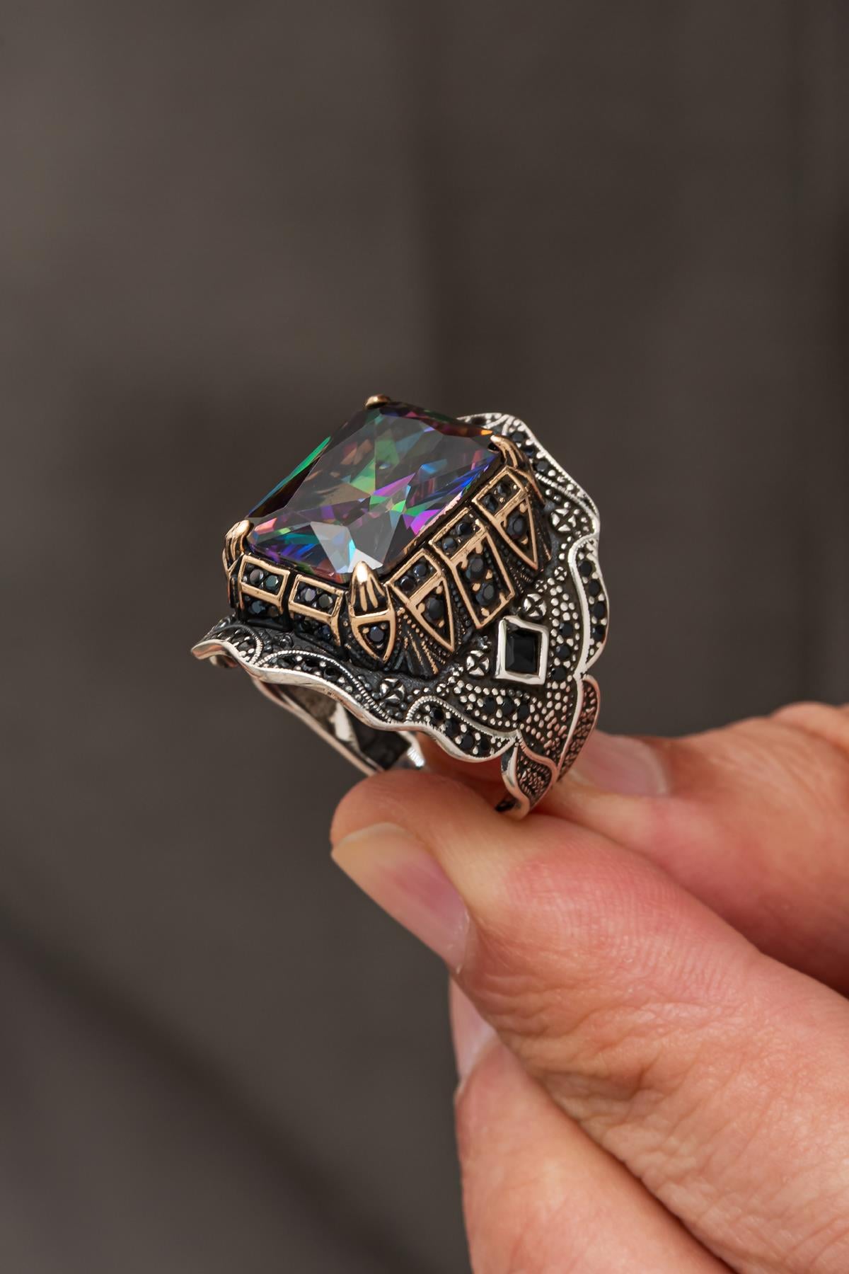 Mistik Topaz Taşlı 925 Erkek Gümüş Yüzük