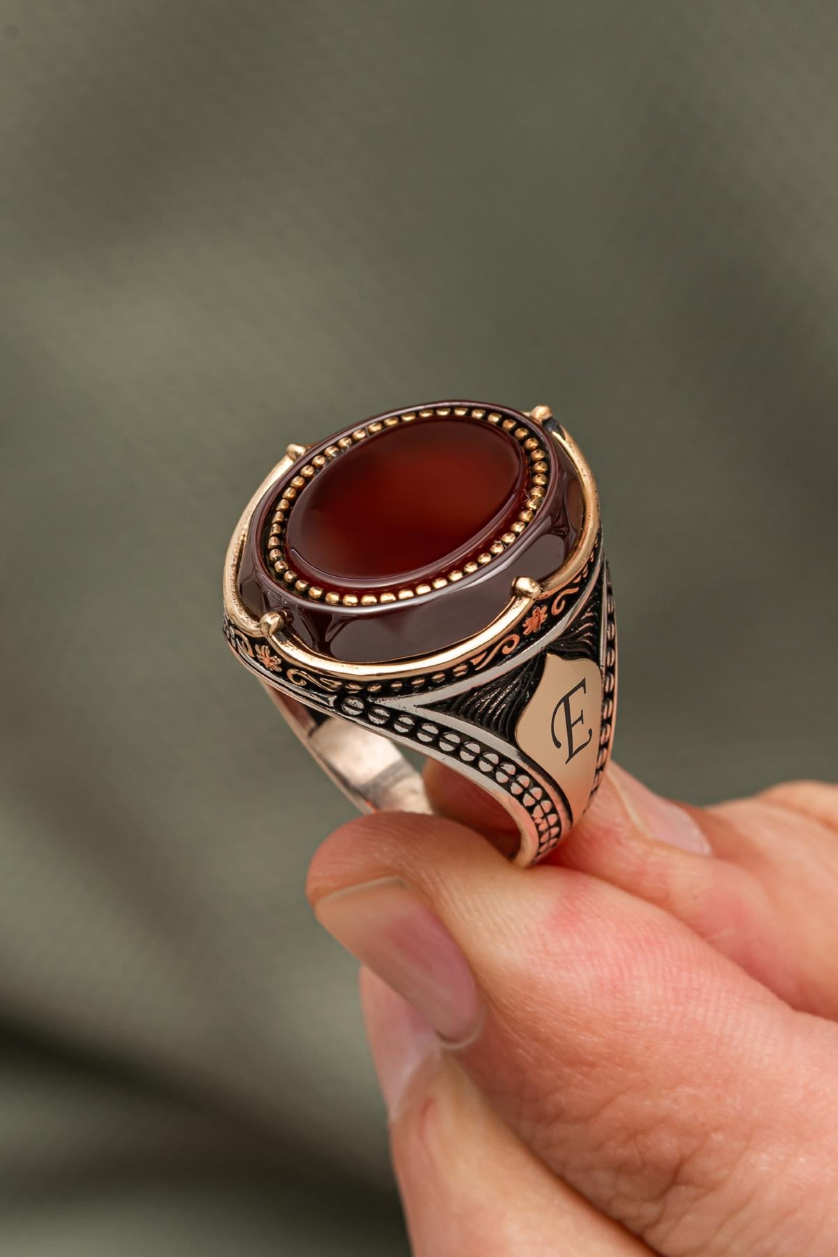 Oval Akik Taşlı Harfli 925 Erkek Gümüş Yüzük