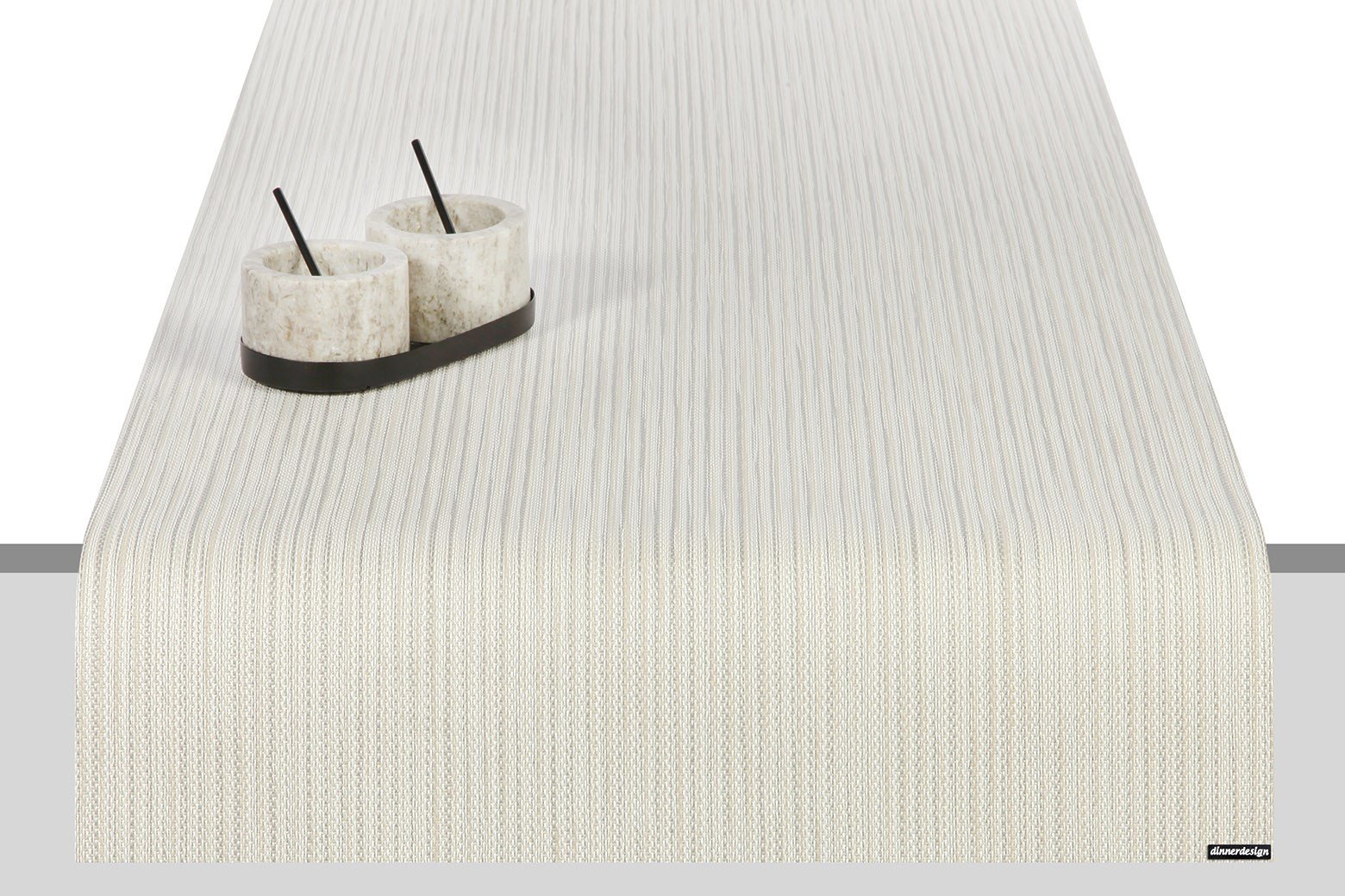 Table Runner Illusion Pearl