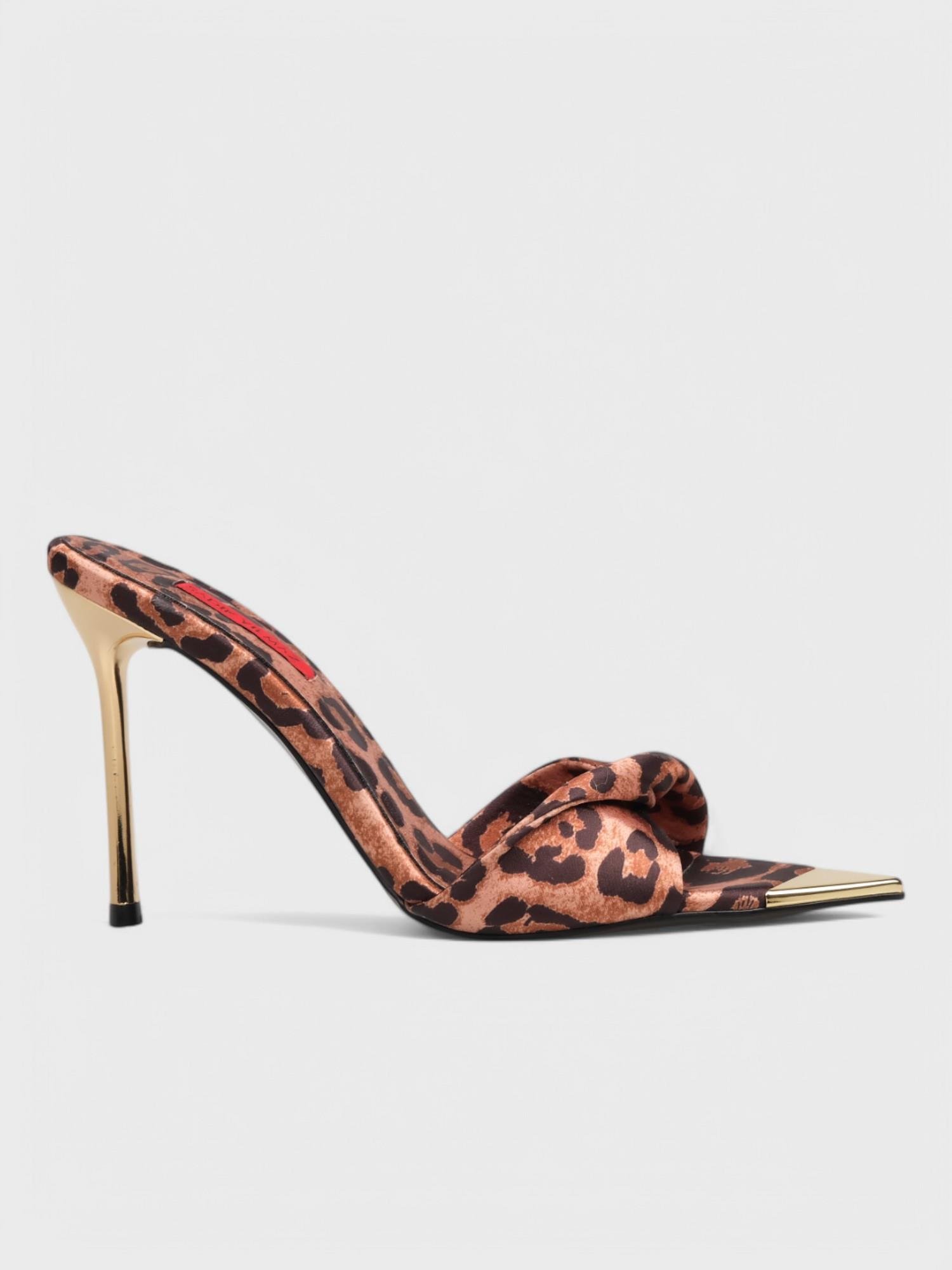 5557 Kadın Topuklu Terlik