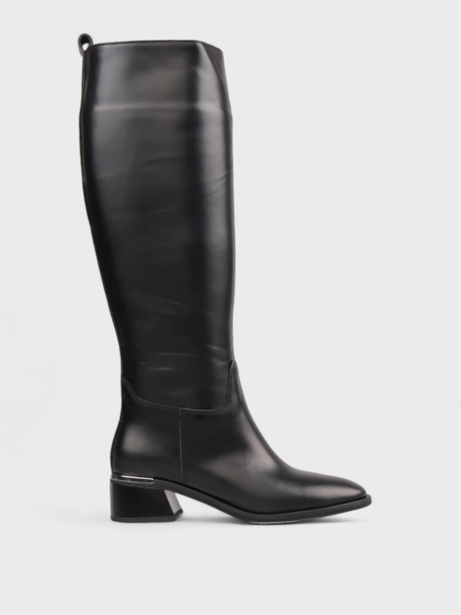 88111-25 Kadın Çizme