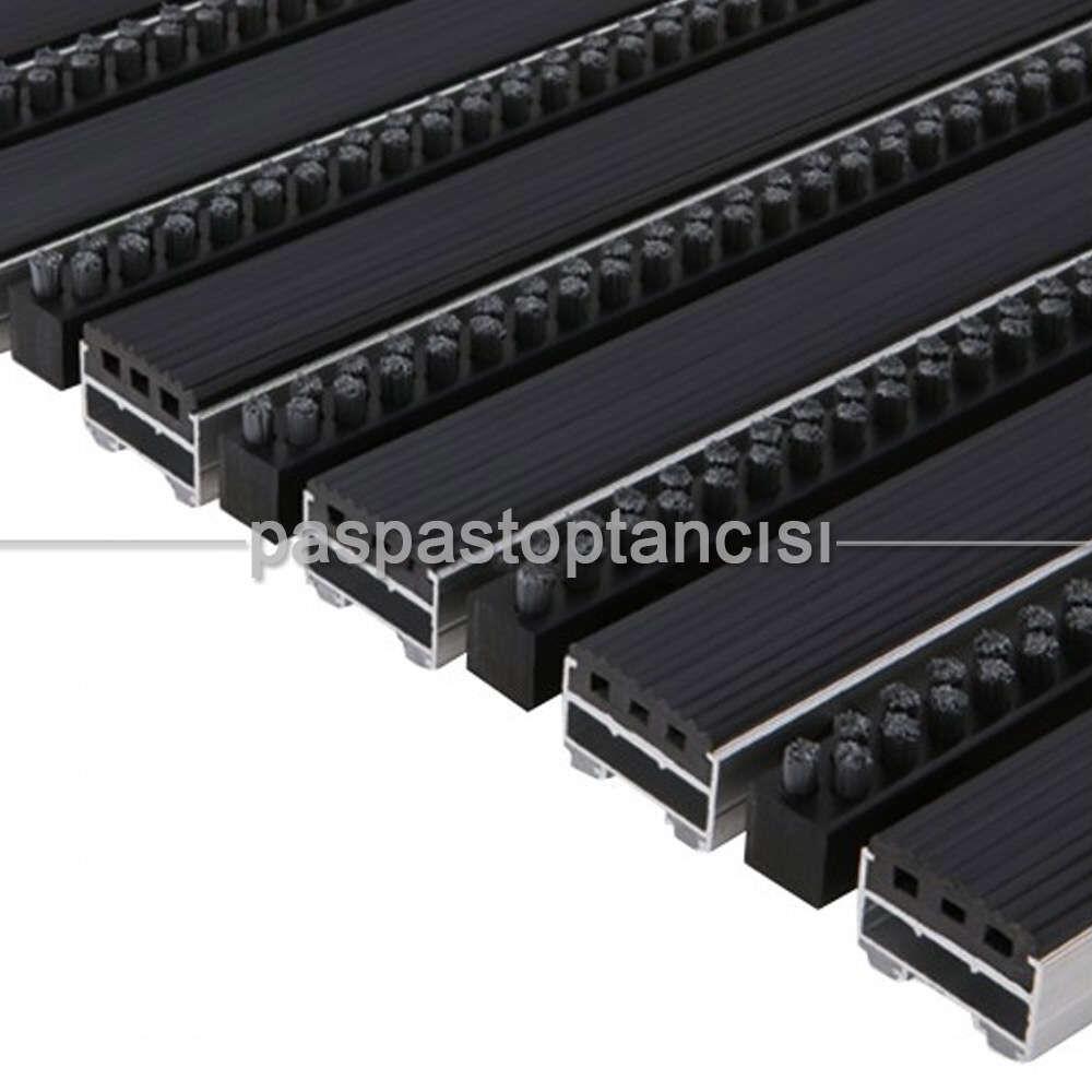 Alüminyum Paspas Yivli PVC Fitilli ve Plastik Fırça Fitilli UM2060 Siyah