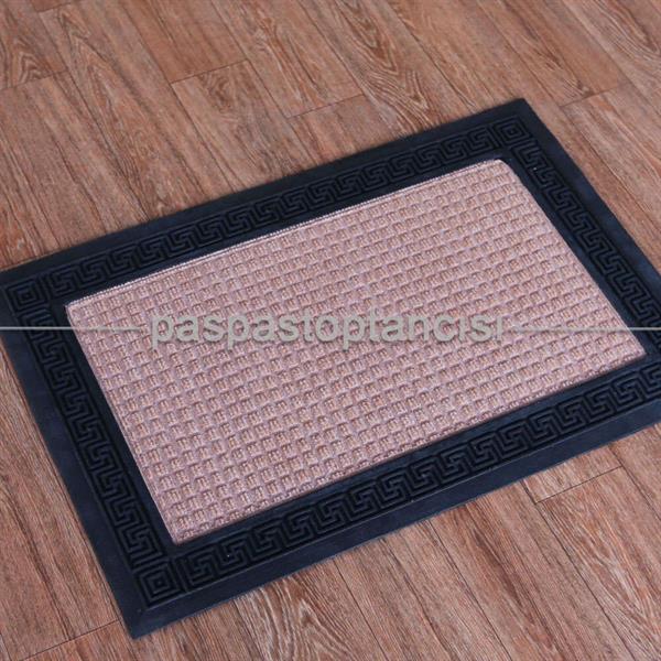 Lastik Kenarlı Bej Halı Paspas