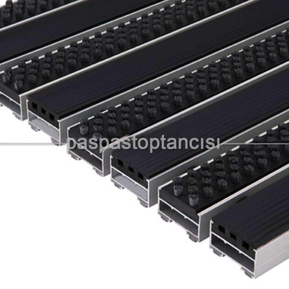 Alüminyum Paspas Yivli PVC Fitilli ve Fırça Fitilli UM2050 Siyah