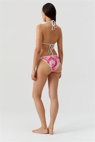 Pembe Bikini Altı