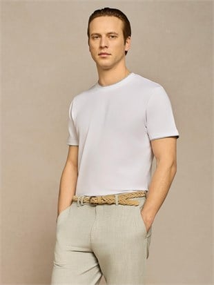Kontrast Renkli Beyaz T-shirt
