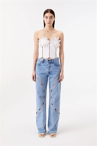 Cut Out Detaylı Jean