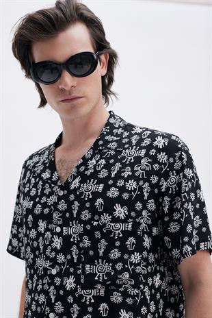 Kuş Figürlü Kısa Kollu Gömlek