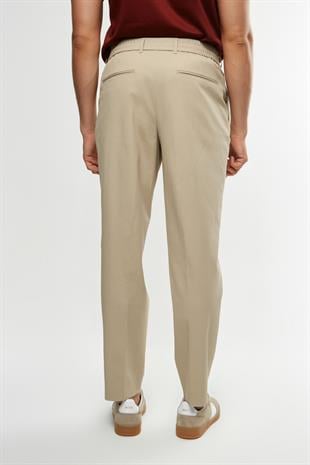 Belden Bağlamalı Bej Pantolon