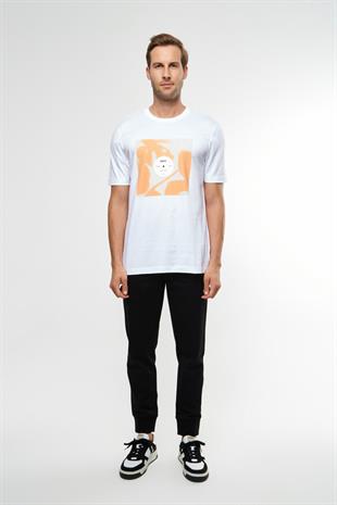 Beyaz Desenli Bisiklet Yaka T-shirt