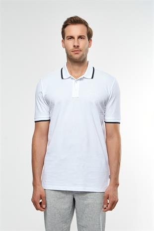 Beyaz Yaka Detaylı Polo Yaka T-shirt