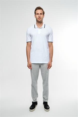 Beyaz Yaka Detaylı Polo Yaka T-shirt