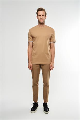 Kol Detaylı Bej Bisiklet Yaka T-shirt