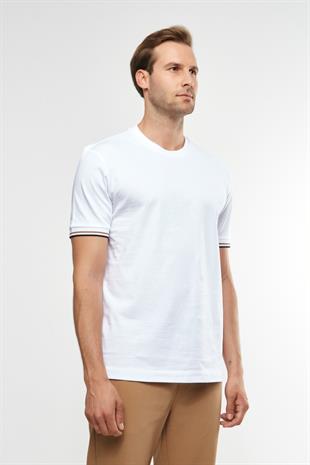 Kol Detaylı Beyaz Bisiklet Yaka T-shirt