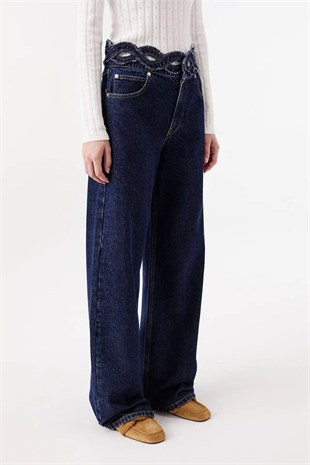 Bel Detaylı Denim Pantolon