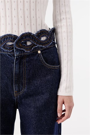 Bel Detaylı Denim Pantolon
