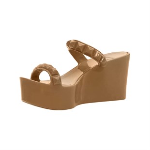 Nude Platform Terlik