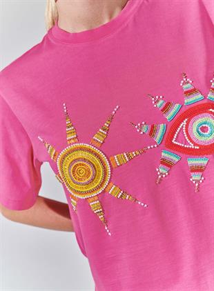 Boncuk İşlemeli Pembe Crop T-shirt