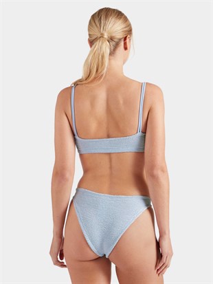 Dokulu Kumaş Askılı Mavi Bikini Takımı