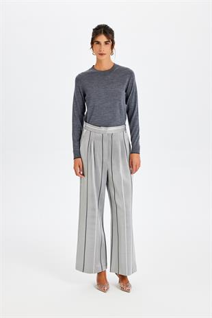 Gri Palazzo Kesim Kutnu Pantolon