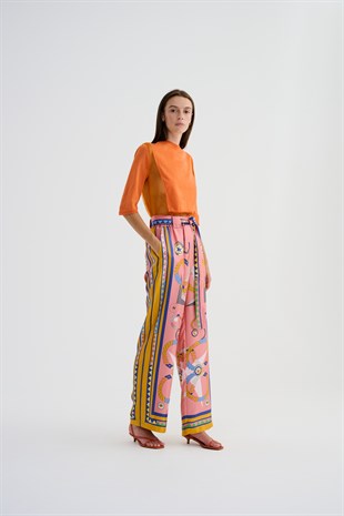 Pembe Desenli Pantolon