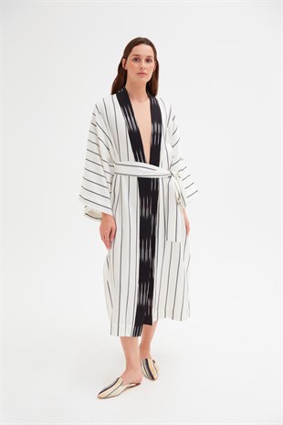 Siyah Çizgili Kimono