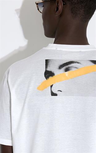 Baskılı Beyaz Bisiklet Yaka T-shirt