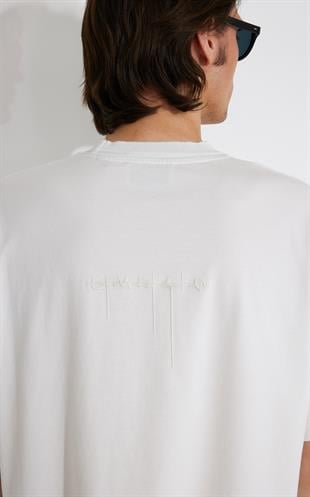 Çiçek Illustrasyon Detaylı T-shirt