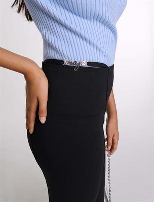 Bel Detaylı Siyah Pantolon