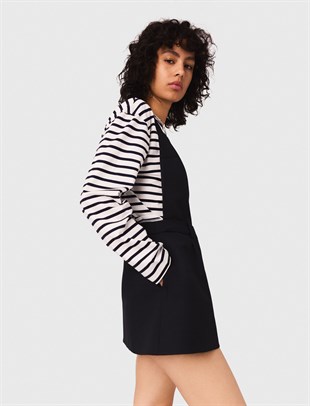 Çapraz Sırt Askılı Mini Elbise