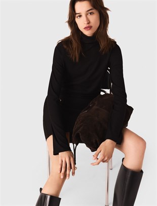 Çift Materyalli Sedef Düğmeli Mini Elbise