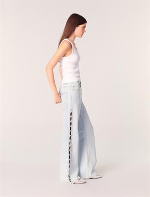 Cut Out Taş Detaylı Jean Pantolon