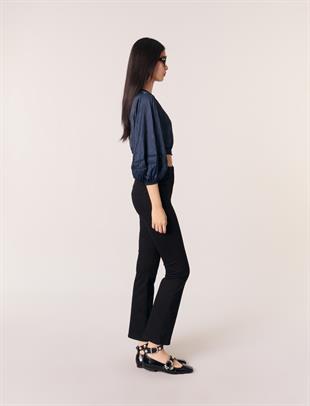 Delik işi geçişli crop bluz