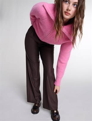 Düz Kesim Klasik Pantolon