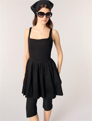 Kare Yaka Siyah Mini Elbise