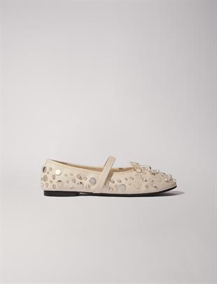 Krem Zımba Detaylı Babet