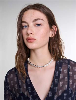 Parlak Efektli V Yaka Elbise