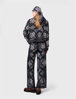 Şal Desenli Dökümlü Pantolon