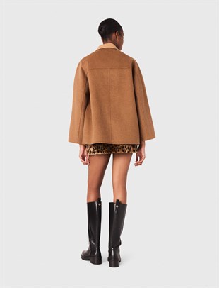 Sedef Düğmeli Taba Yün Kaban