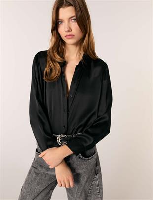 Siyah İpek Gömlek