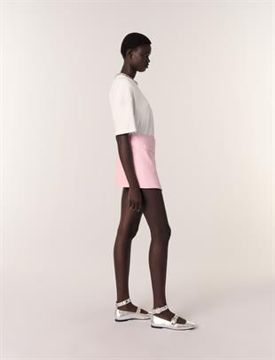 Takı İşlemeli Yakalı T-shirt