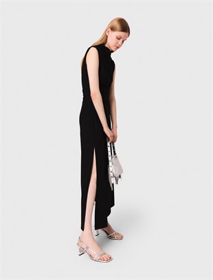 Uzun Yırtmaçlı Cut Out Elbise