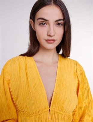 V Yaka Sarı Mini Elbise