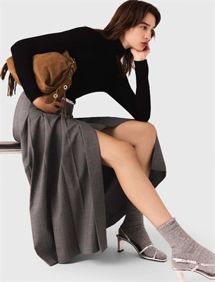 Yırtmaç Detaylı Pileli Midi Etek