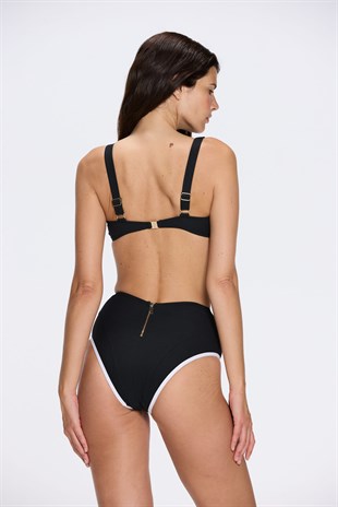 Beyaz Biyeli Siyah Bikini Üstü