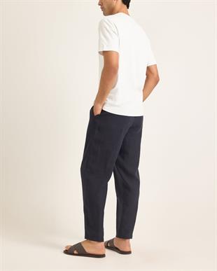 Beyaz Klasik Kesim Bisiklet Yaka T-shirt