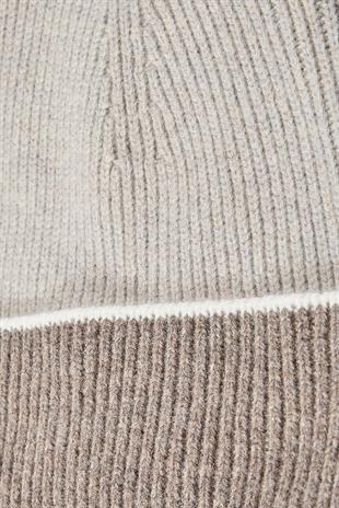 Bej Renk Geçişli Yün Şapka
