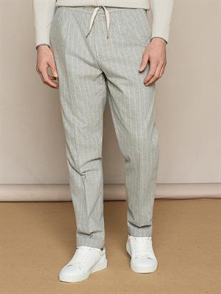 Gri Düz Kesim Çizgili Pantolon